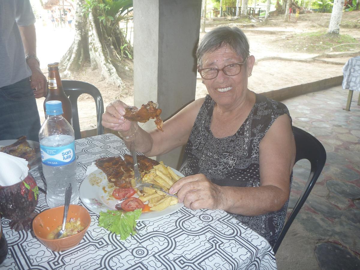 Hospedaje Las Amazonas Iquitos Buitenkant foto